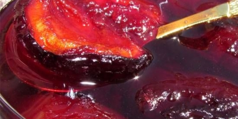Domaće vino od džema od šljiva: jednostavan recept